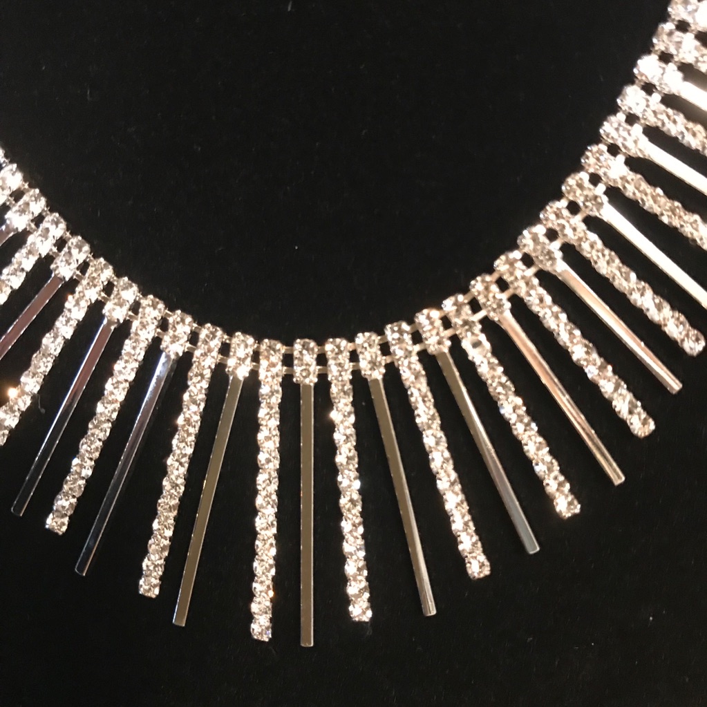 Gorgeous Bar Necklace